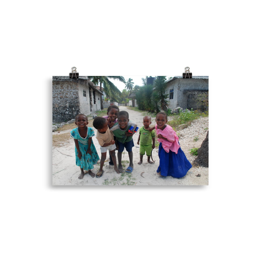 Lächelnde Kinder und warmes Sansibar - Plakatkinder